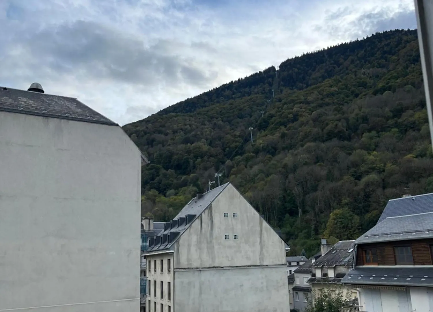 Chez Laure Et Guilhem Apartment Bagneres-de-Luchon France